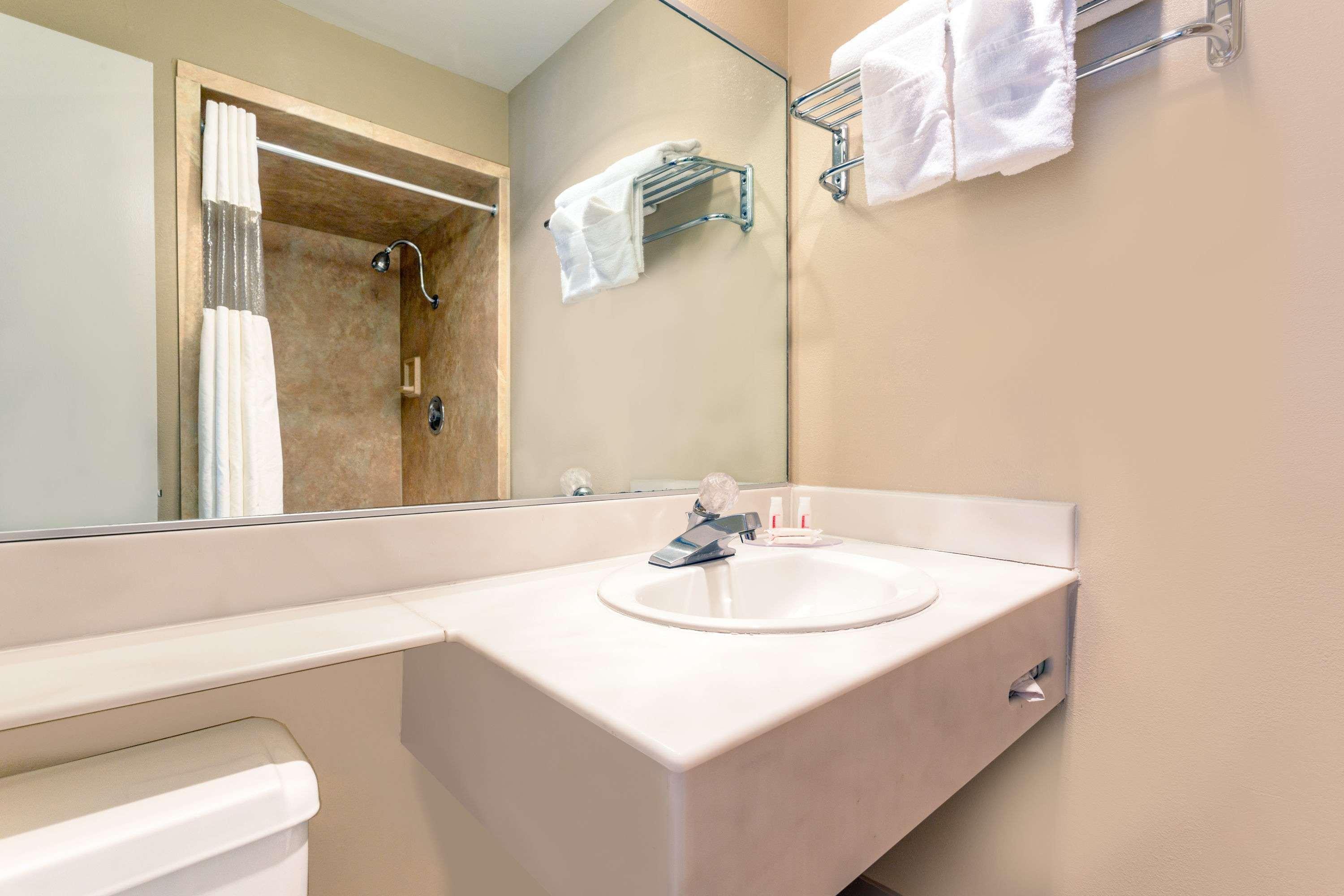 Travelodge By Wyndham Seattle